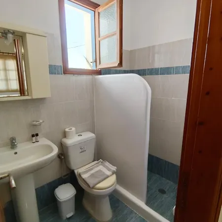 Amodari On The فندق مبيت وإفطار 3*