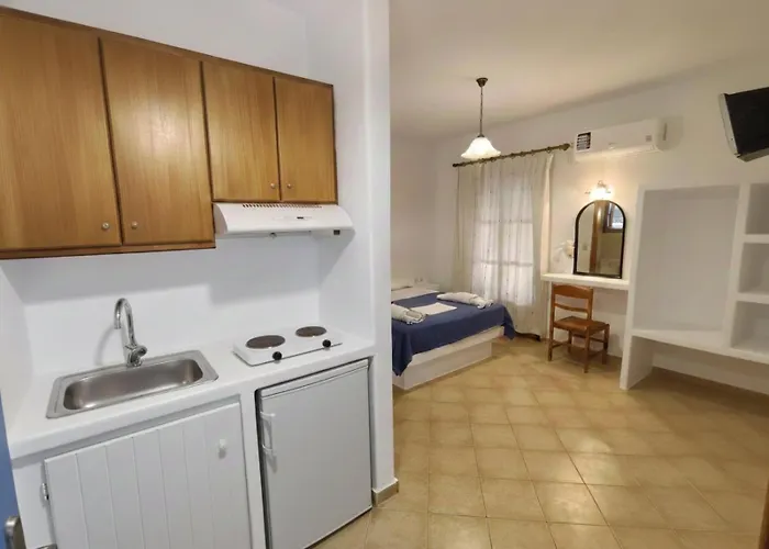 Amodari On The 3* Pláka